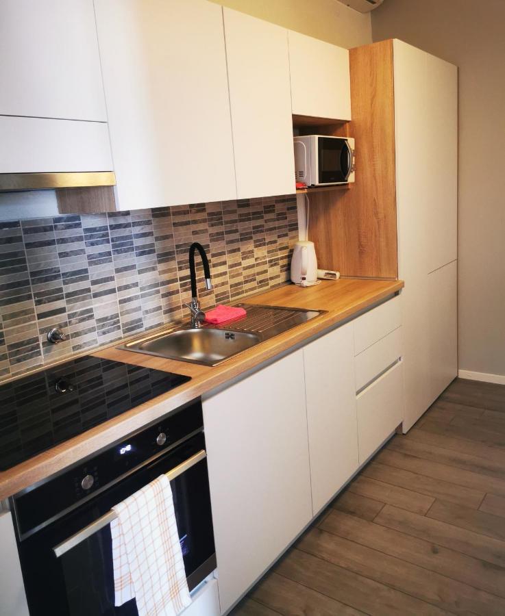 Apartmani "Ivan" Маріна Екстер'єр фото