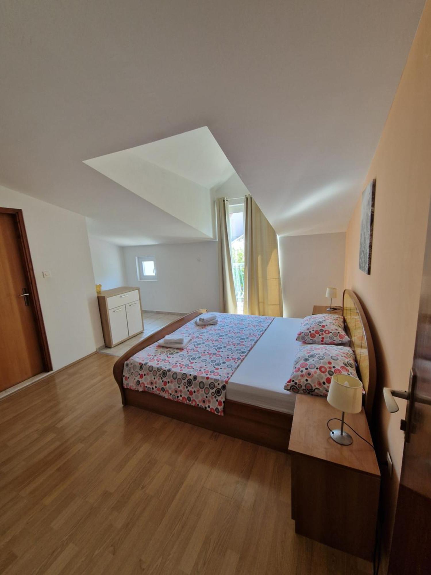 Apartmani "Ivan" Маріна Екстер'єр фото